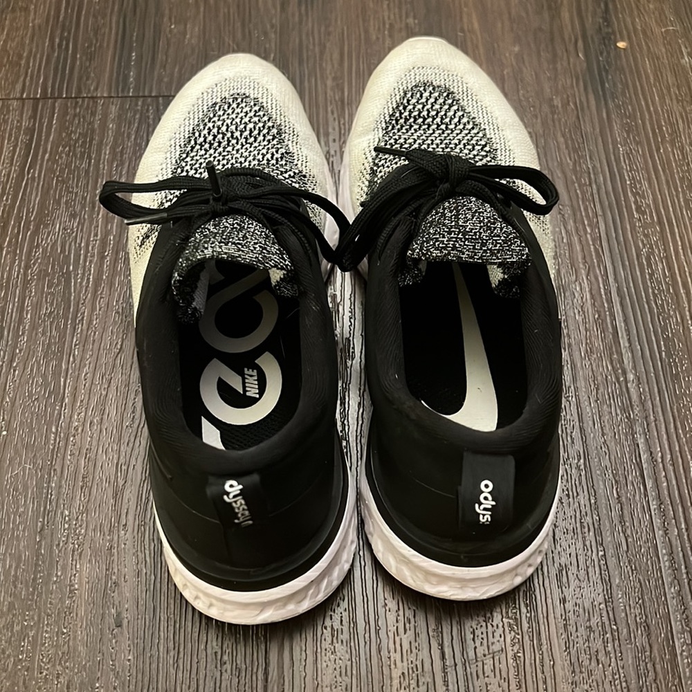 Nike Odyssey React Size 6 - image 2